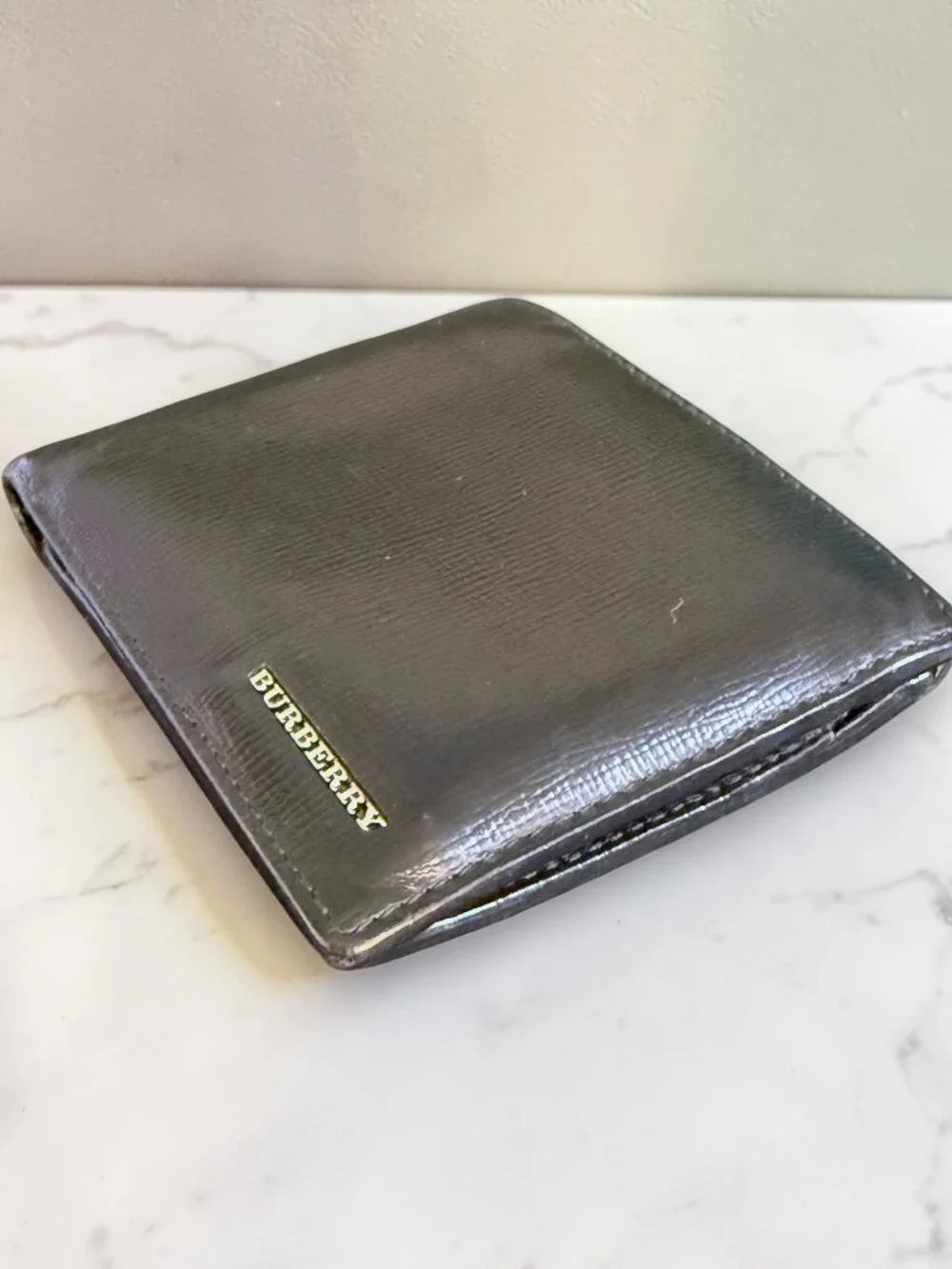 Burberry Mens Vintage Black Leather Bifold Wallet with Coin Pocket and COA